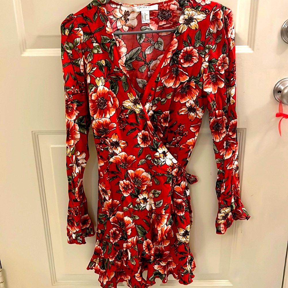 Forever 21 size XL red floral wrap dress